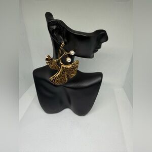 Elegant Gold Leaf Drop Earrings stainless steel